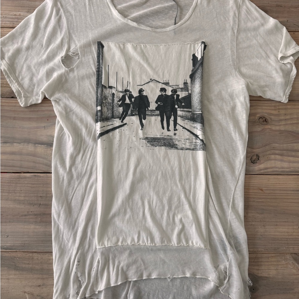J brand cotton/linen Tee. Beatles. Destroyed !